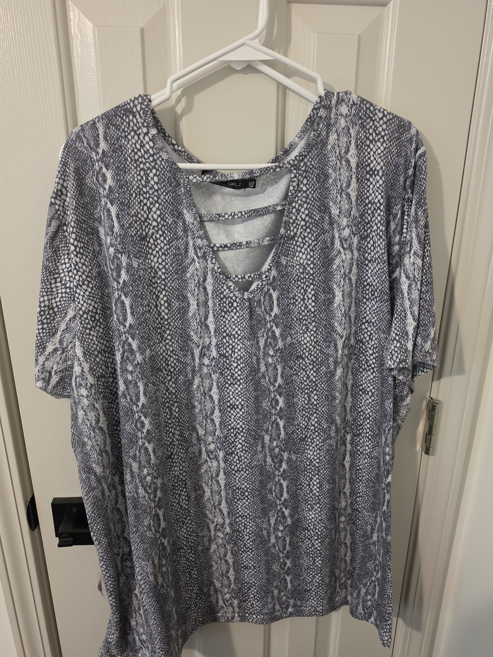 Gray Snake Print V-Neck Top with Ladder Detail